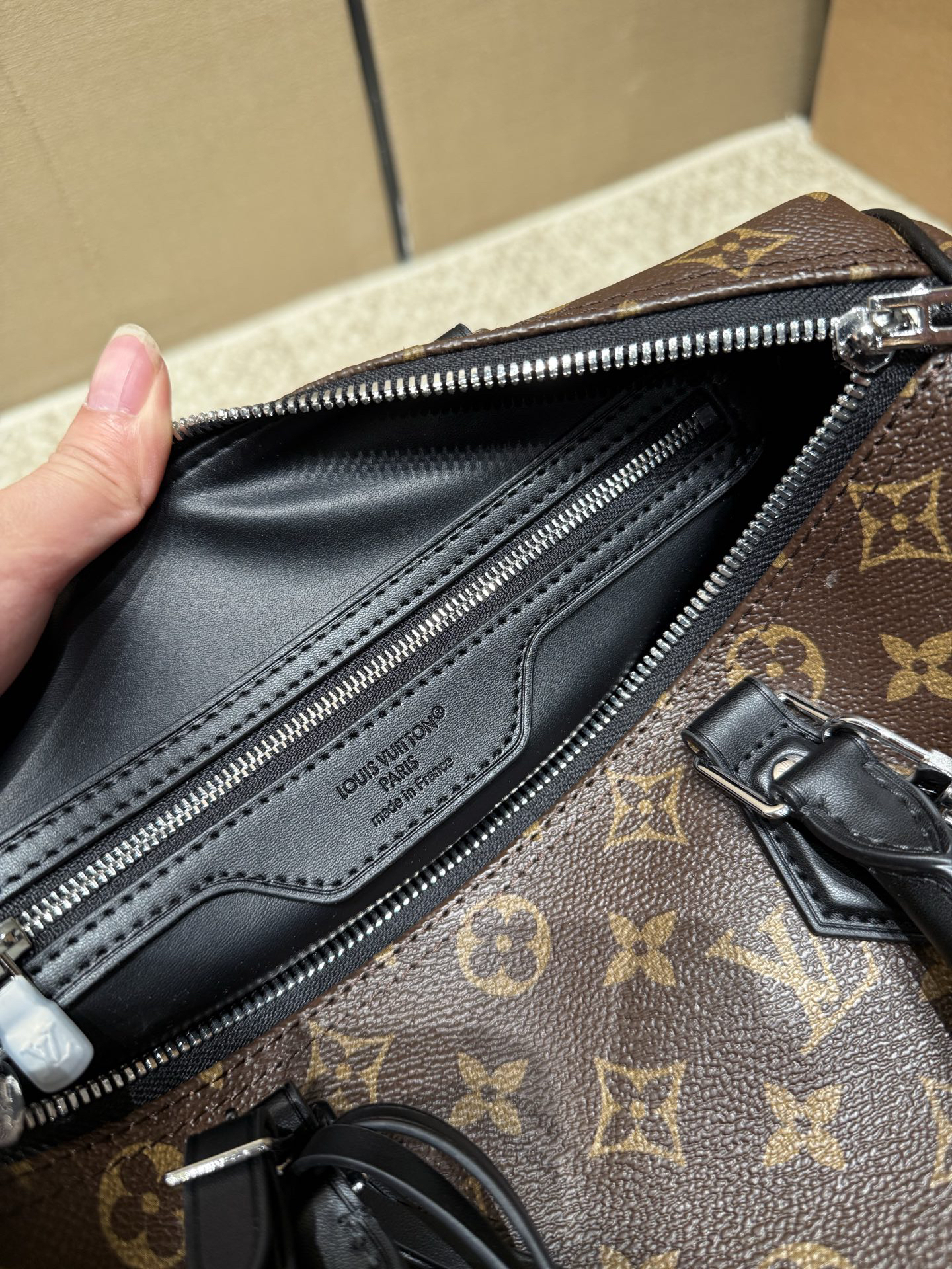 Bag 1228703628