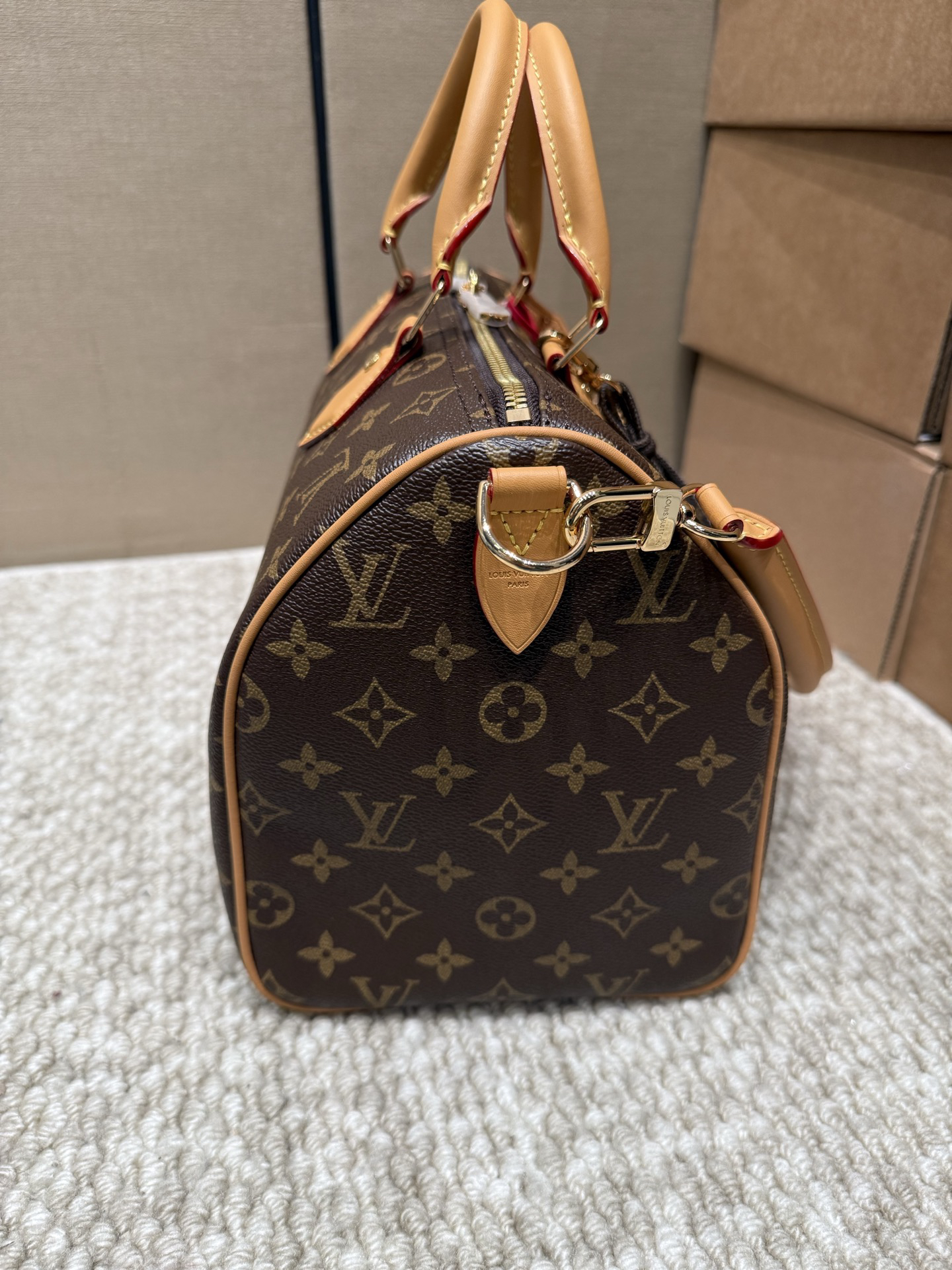 Bag 1228703633