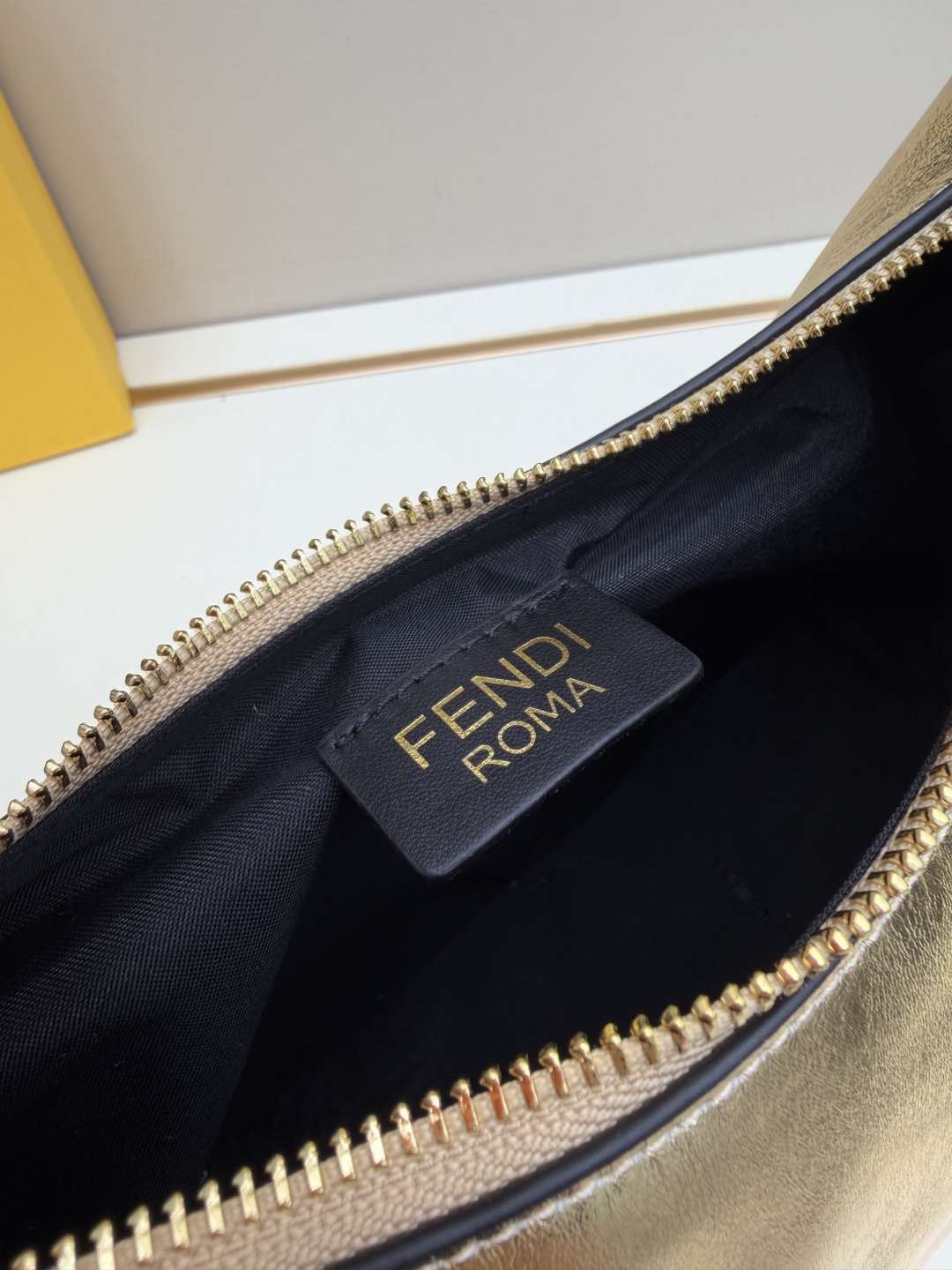 Fendi Handbag 88048