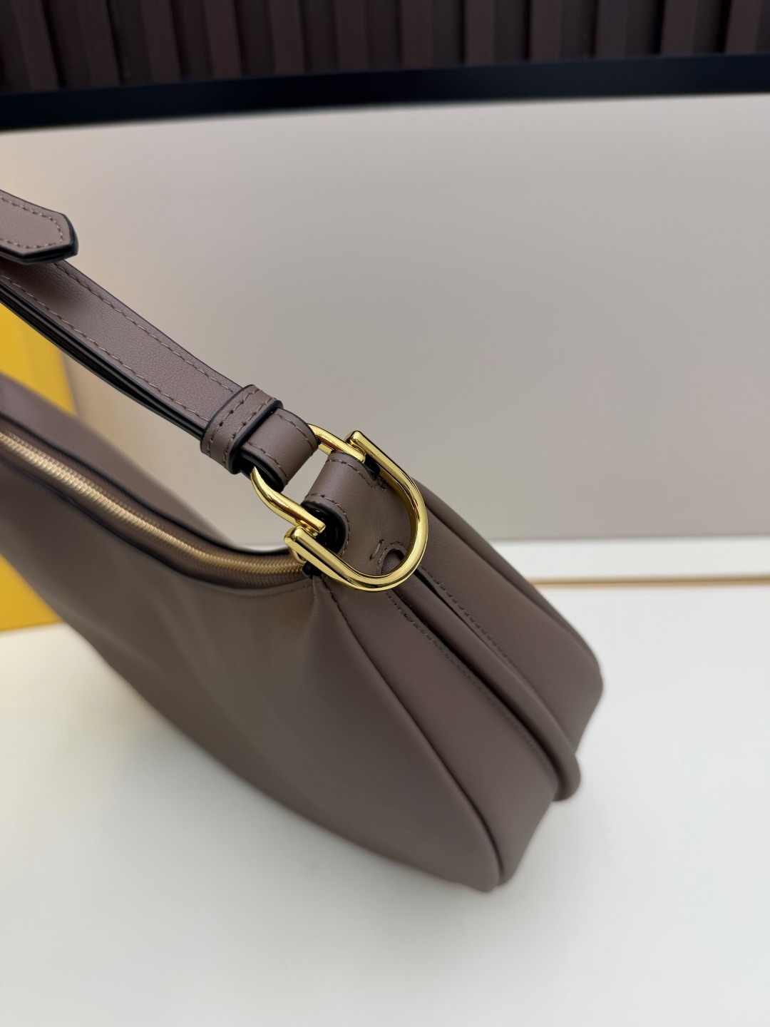 Fendi Handbag 88048