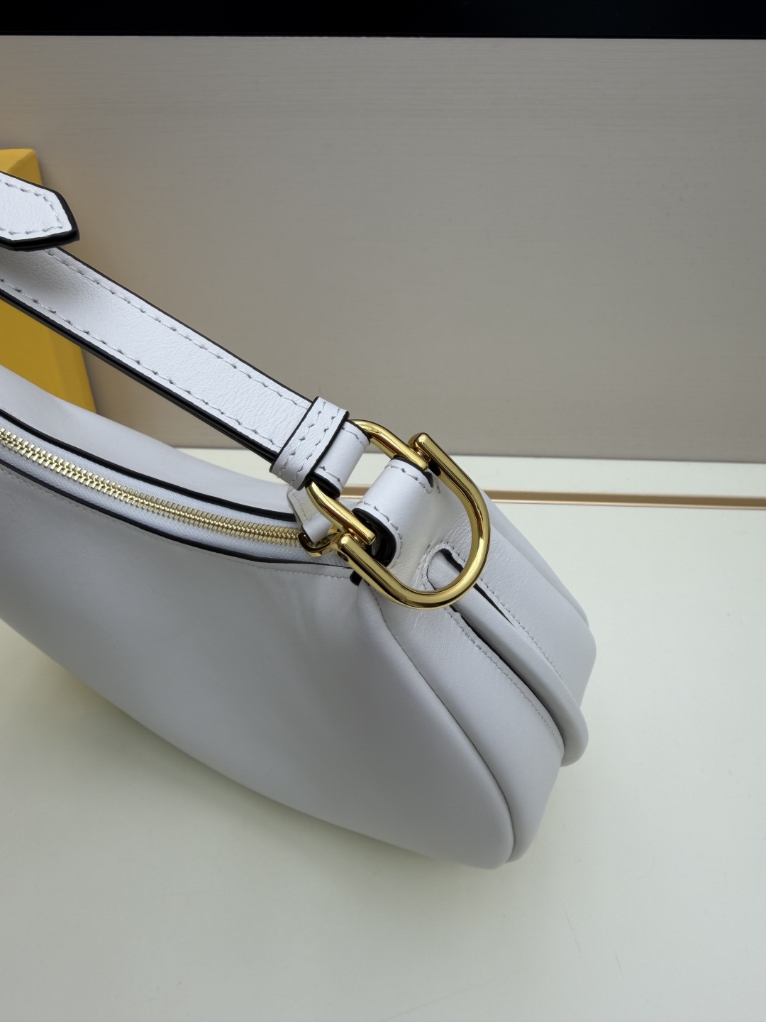 Fendi Handbag 88048