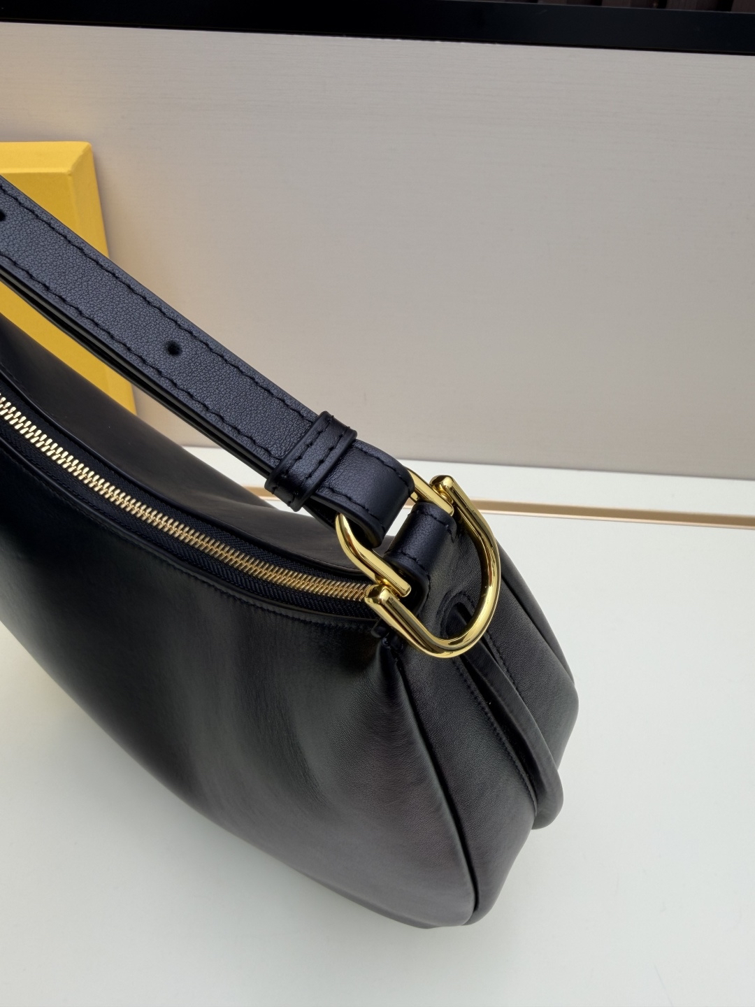 Fendi Handbag 88048