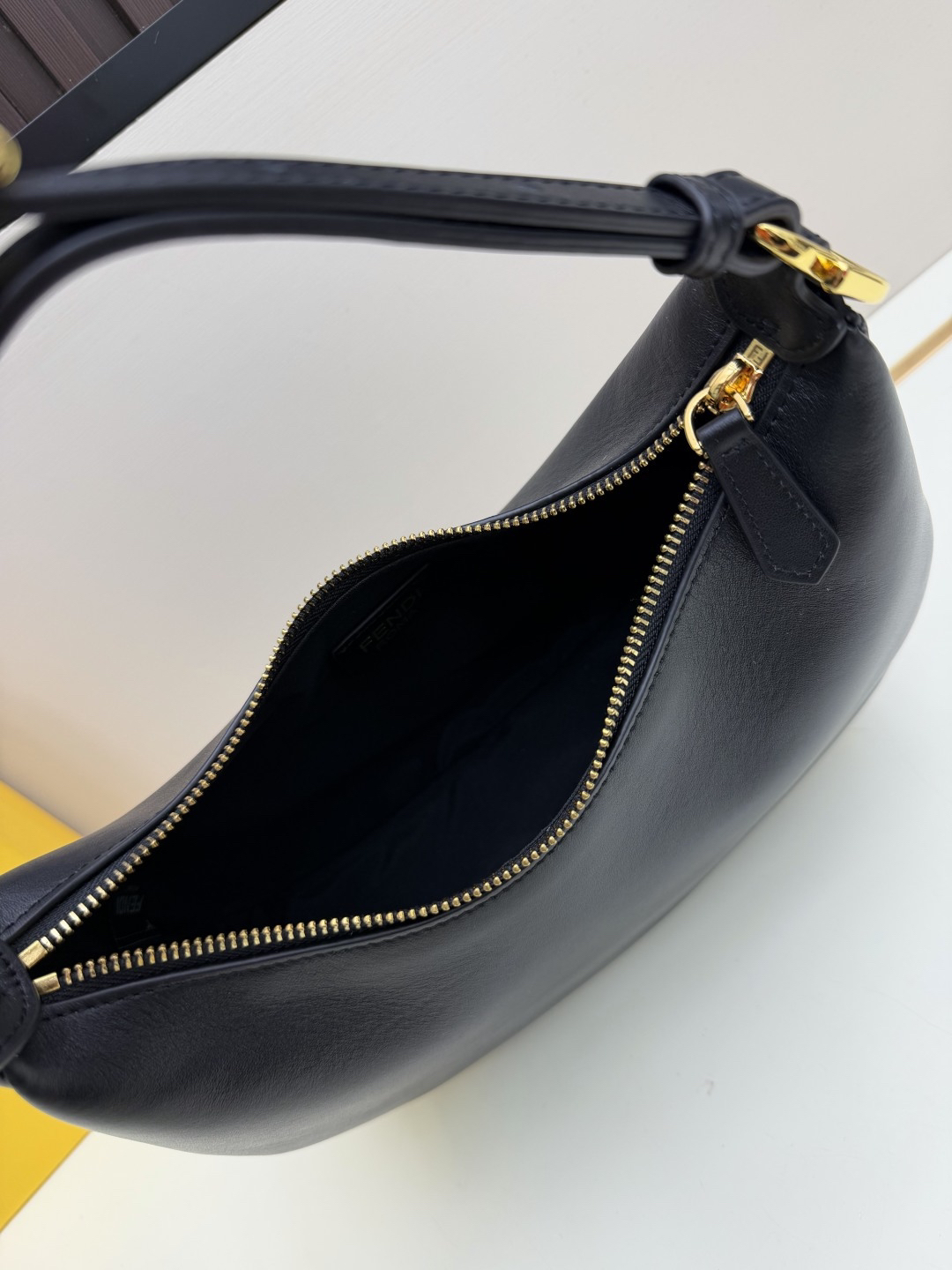 Fendi Handbag 88048