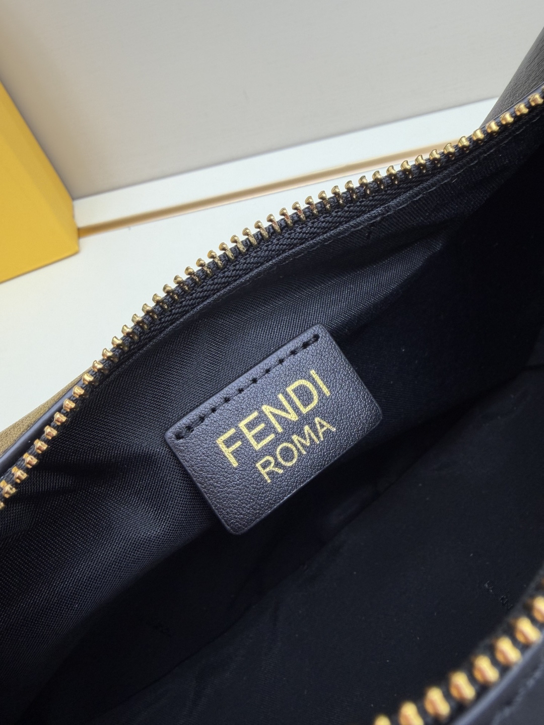Fendi Handbag 88048