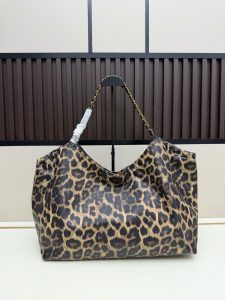 Chanel Tote Bag 2029