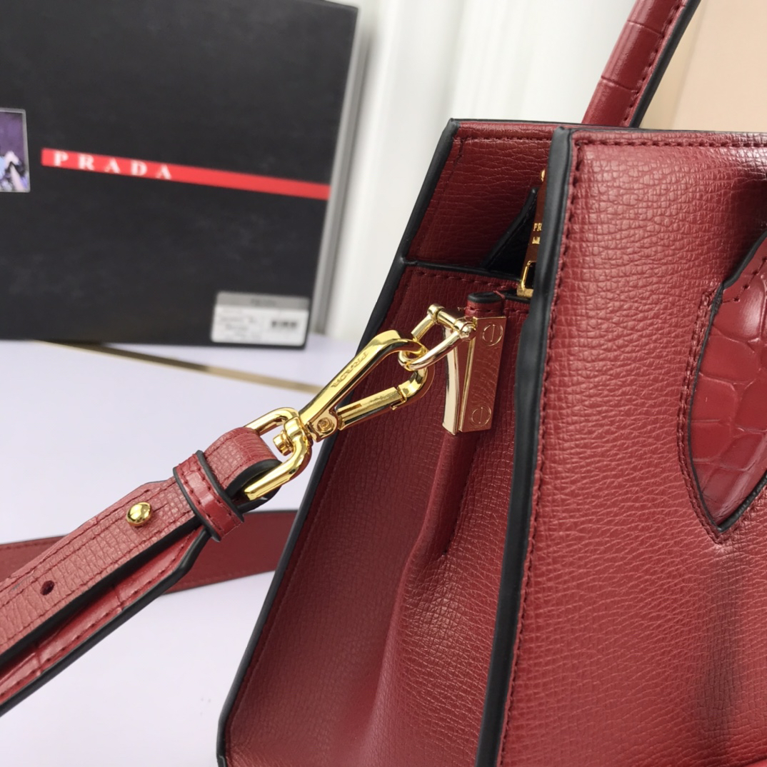 Prada Handbag 66155