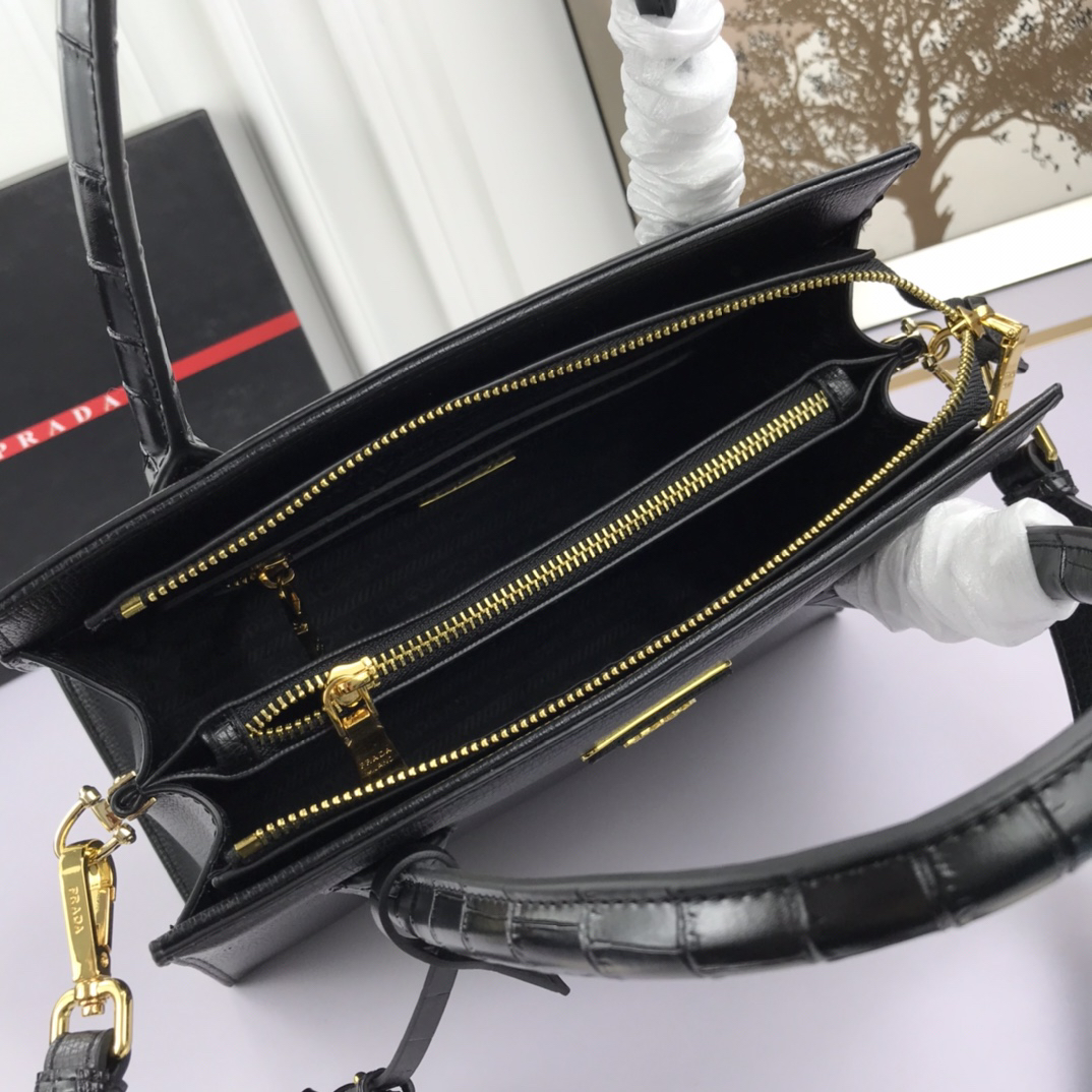 Prada Handbag 66155