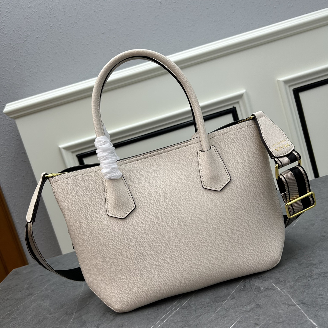 Prada Handbag PL-118