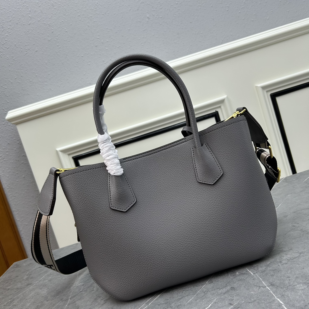 Prada Handbag PL-118