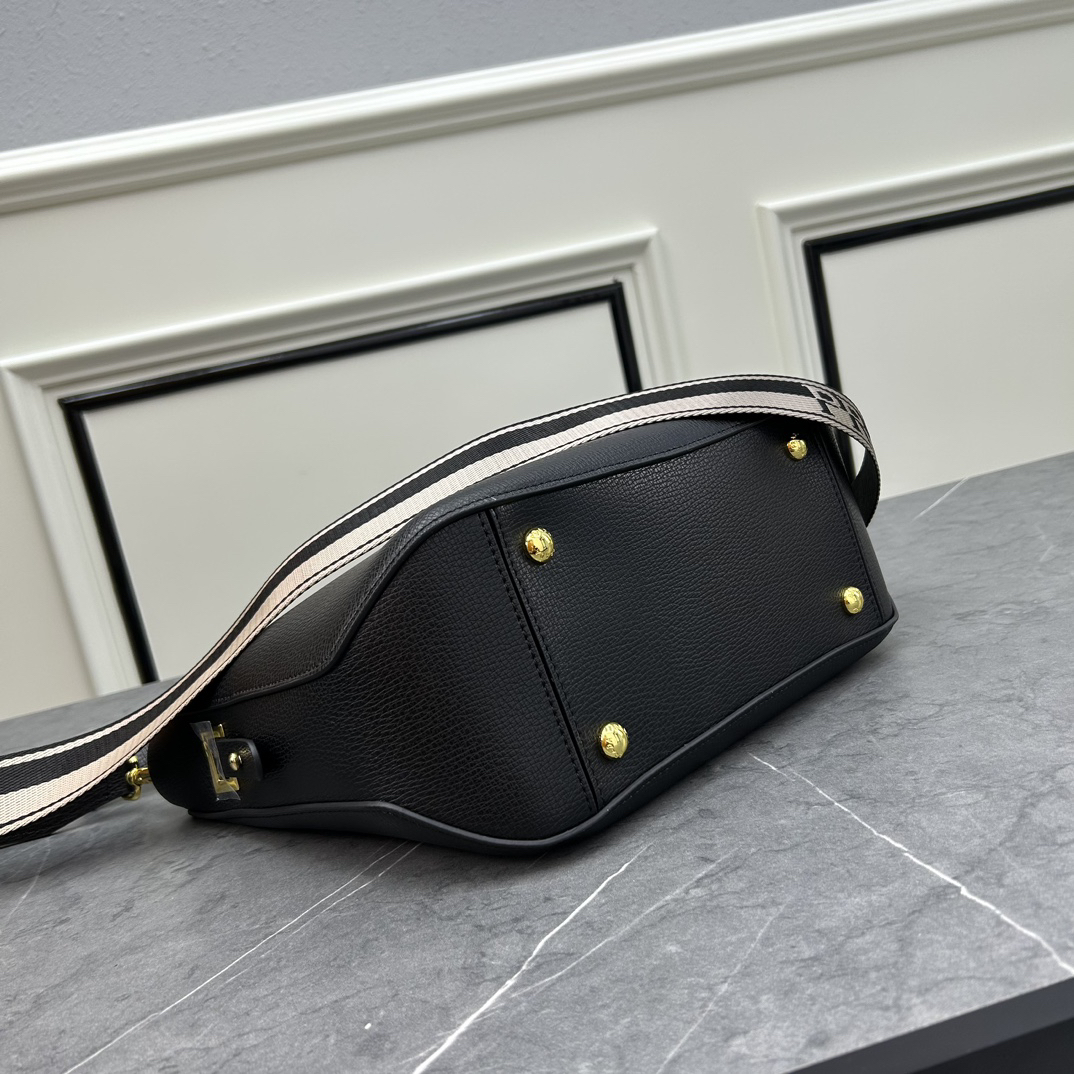 Prada Handbag PL-118