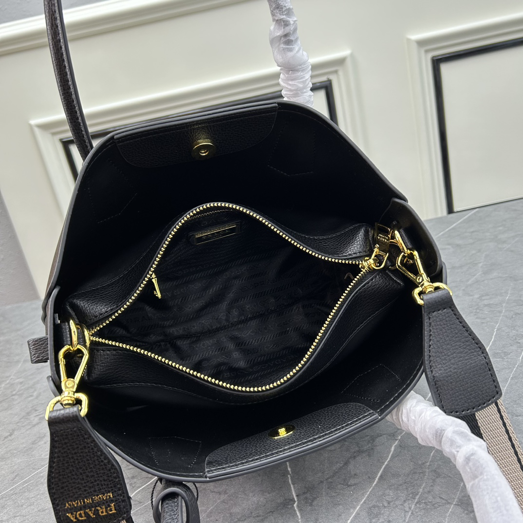 Prada Handbag PL-118