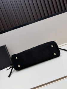 Chanel Handbag 2683