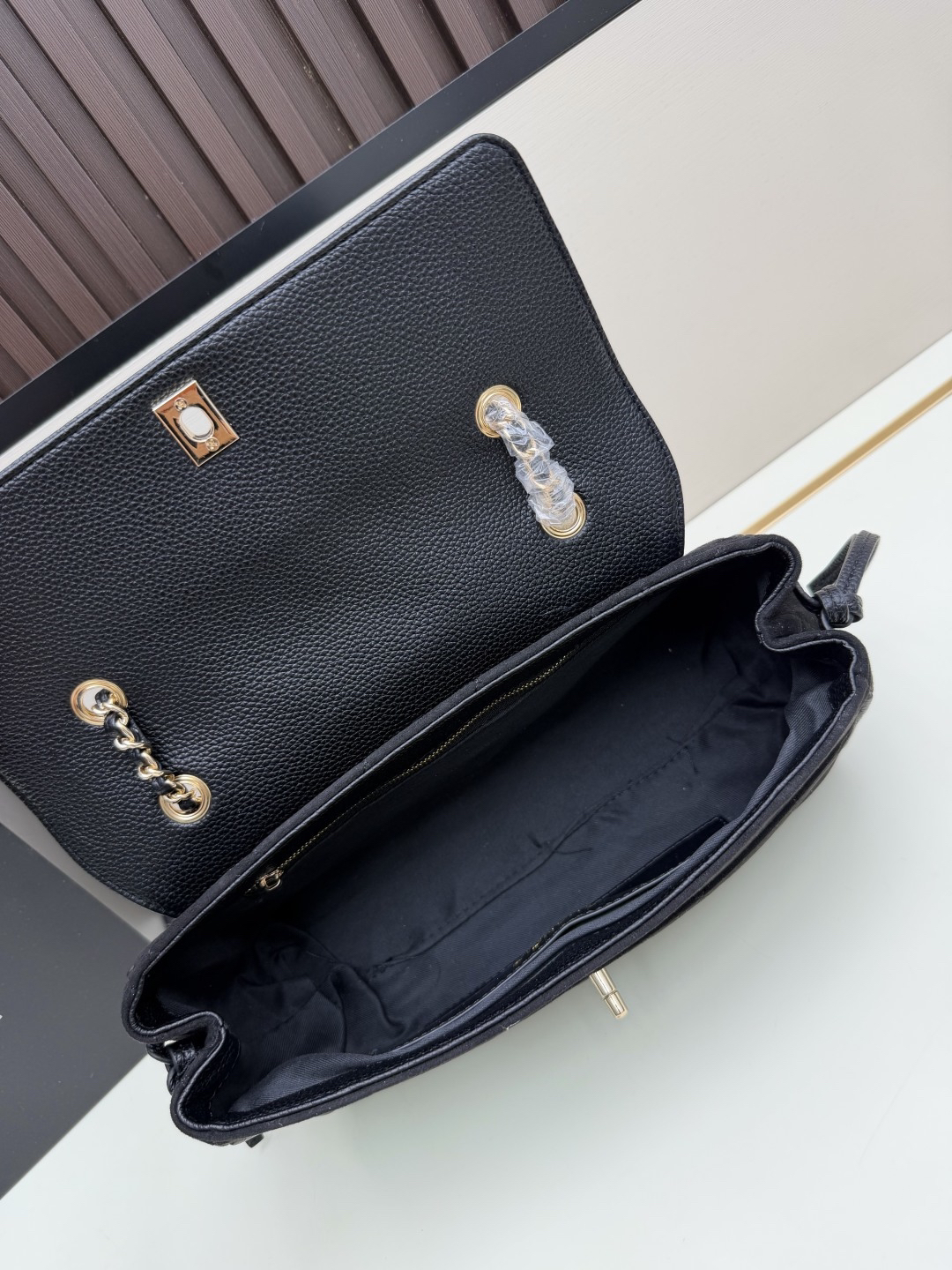 Chanel Handbag 2683