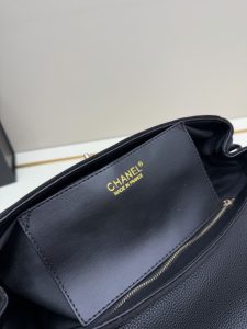 Chanel Handbag 2683