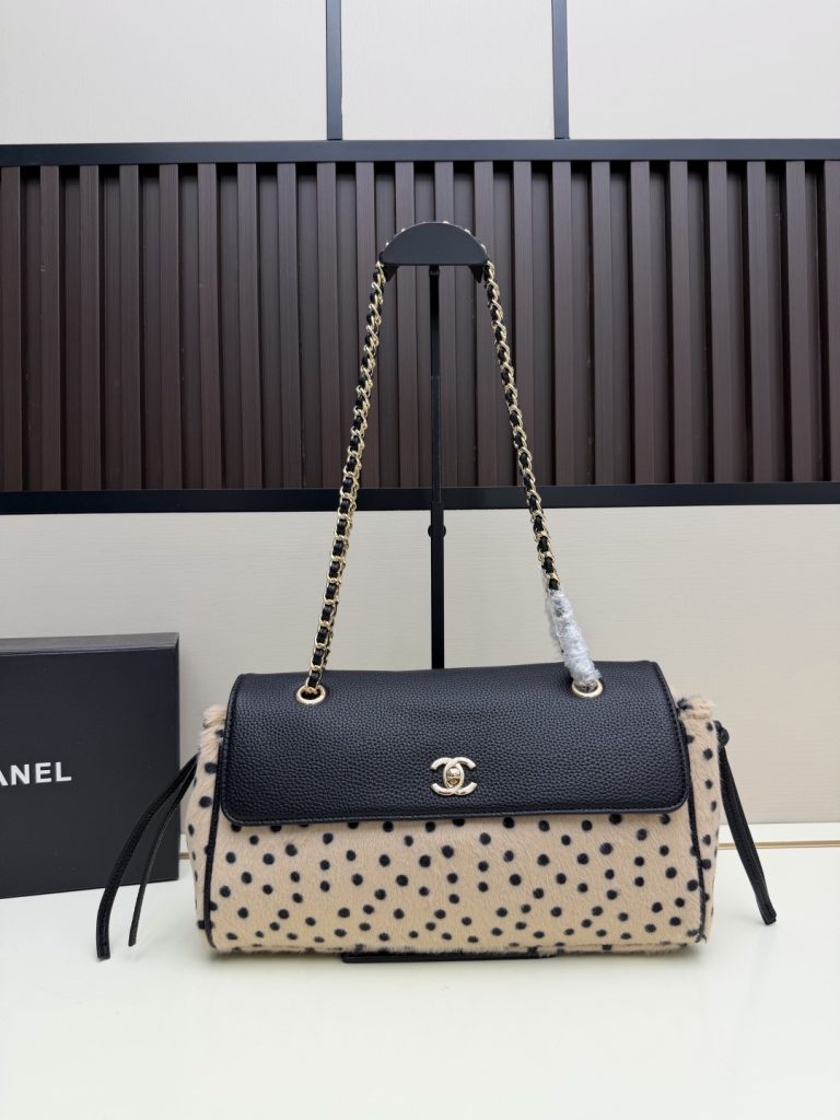 Chanel Handbag 2683