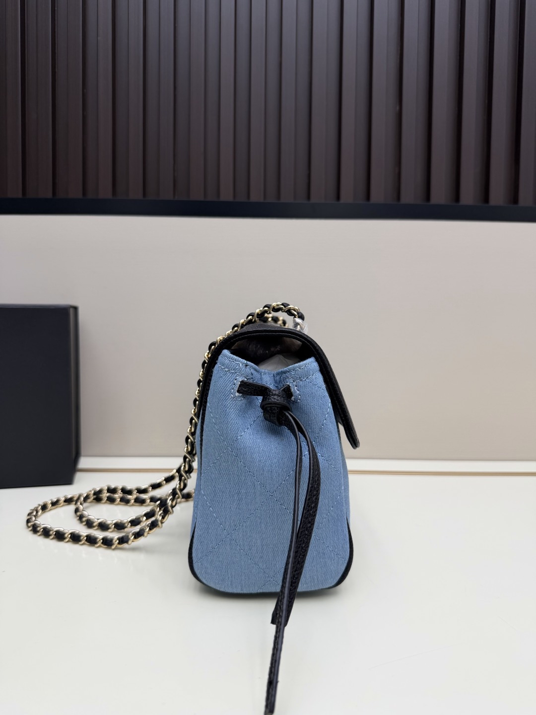 Chanel Handbag 2683