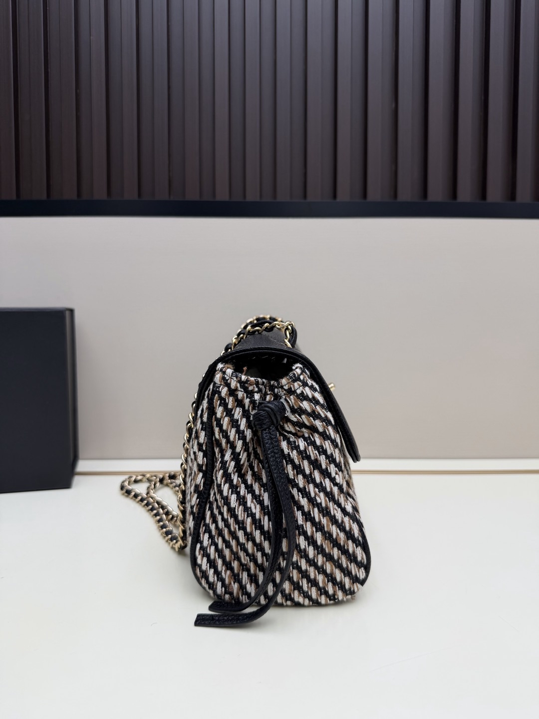 Chanel Handbag 2683