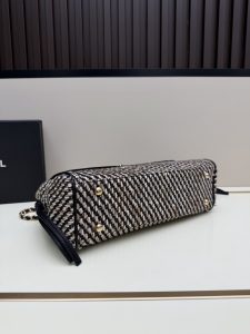 Chanel Handbag 2683