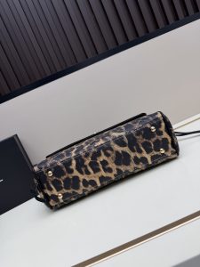 Chanel Handbag 2683