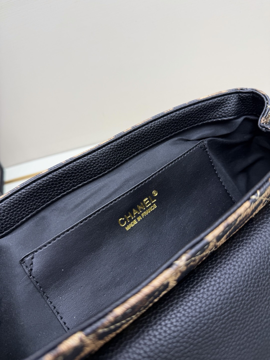 Chanel Handbag 2683