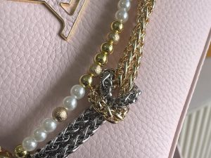 Louis Vuitton Handbag M27309 in White