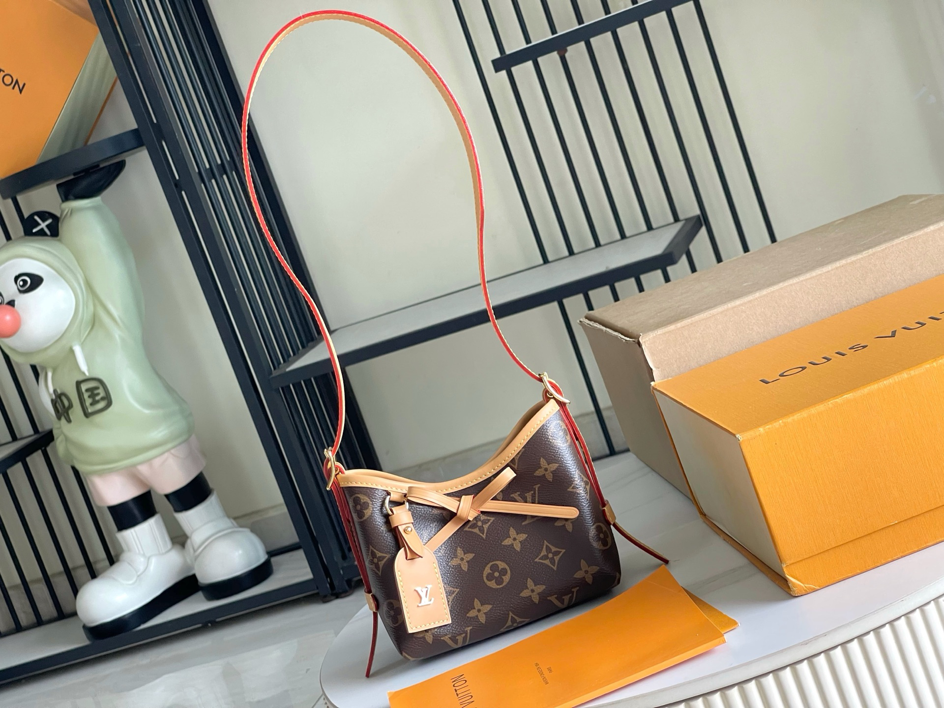 Handbag