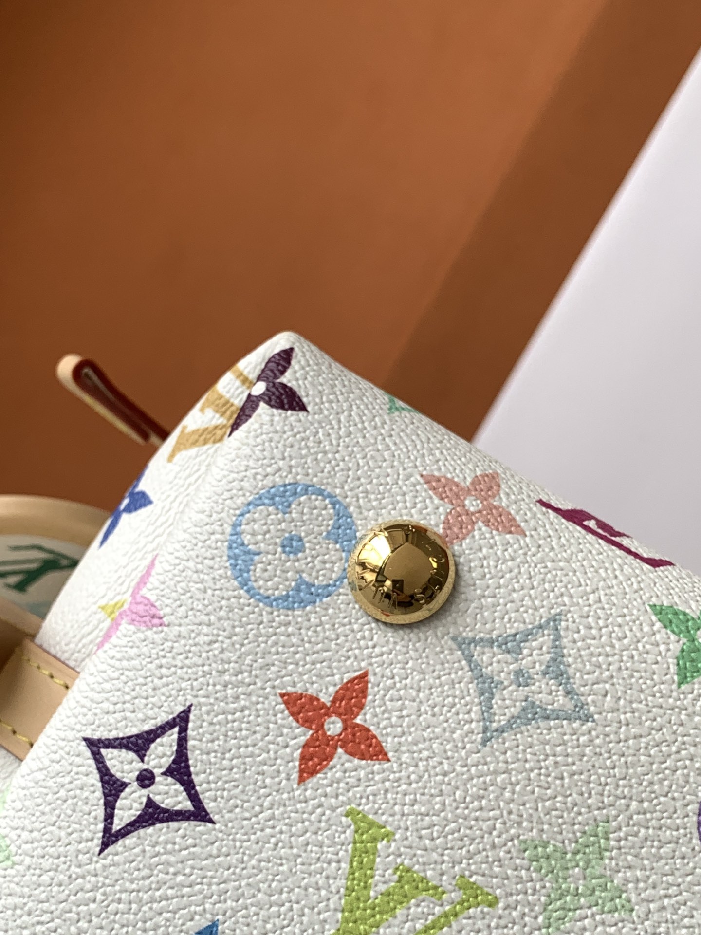 Louis Vuitton Handbag M13661