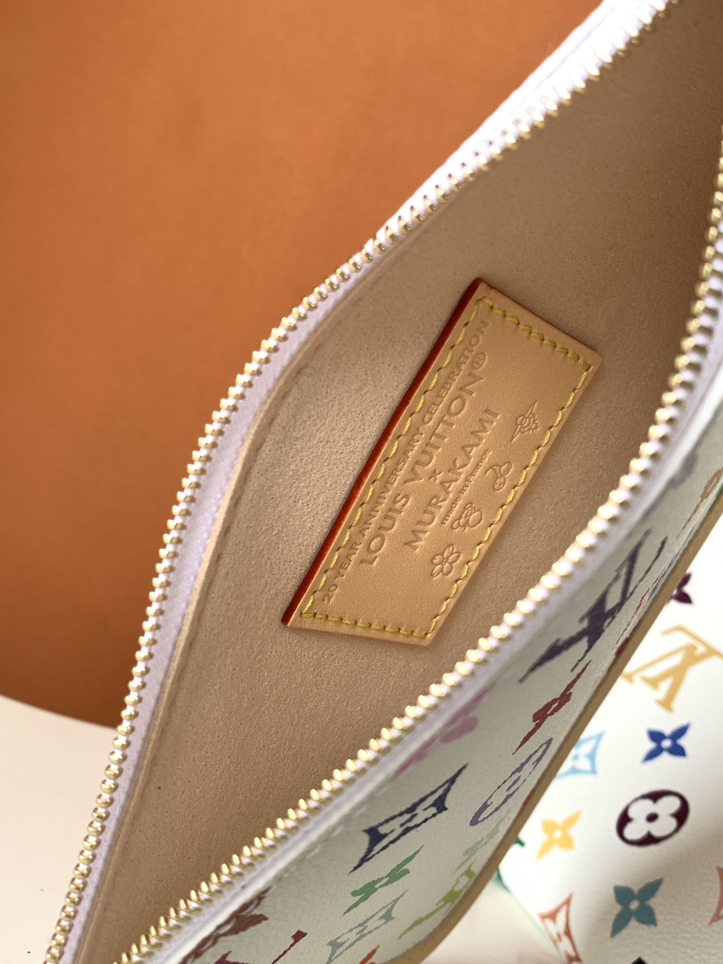 Louis Vuitton Handbag M13661