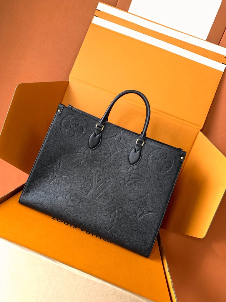 Louis Vuitton Handbag M45595