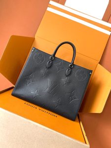 Louis Vuitton Handbag M45595