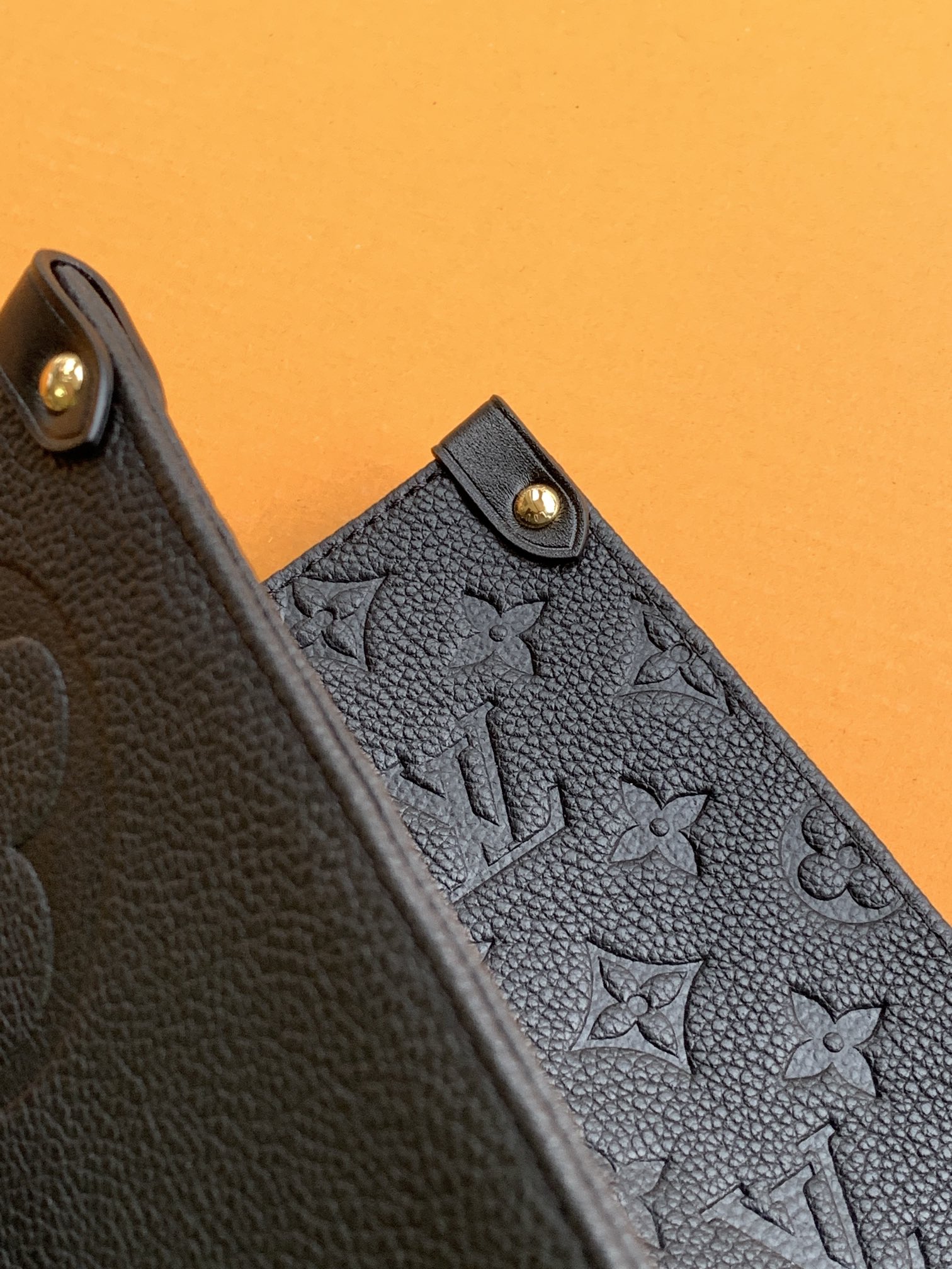 Louis Vuitton Handbag M45595