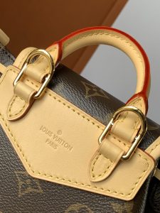 Louis Vuitton Backpack M46932