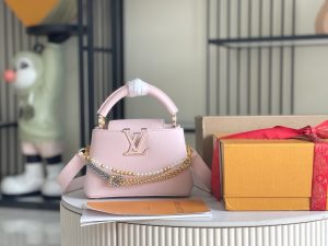 Louis Vuitton Handbag M27309 in White