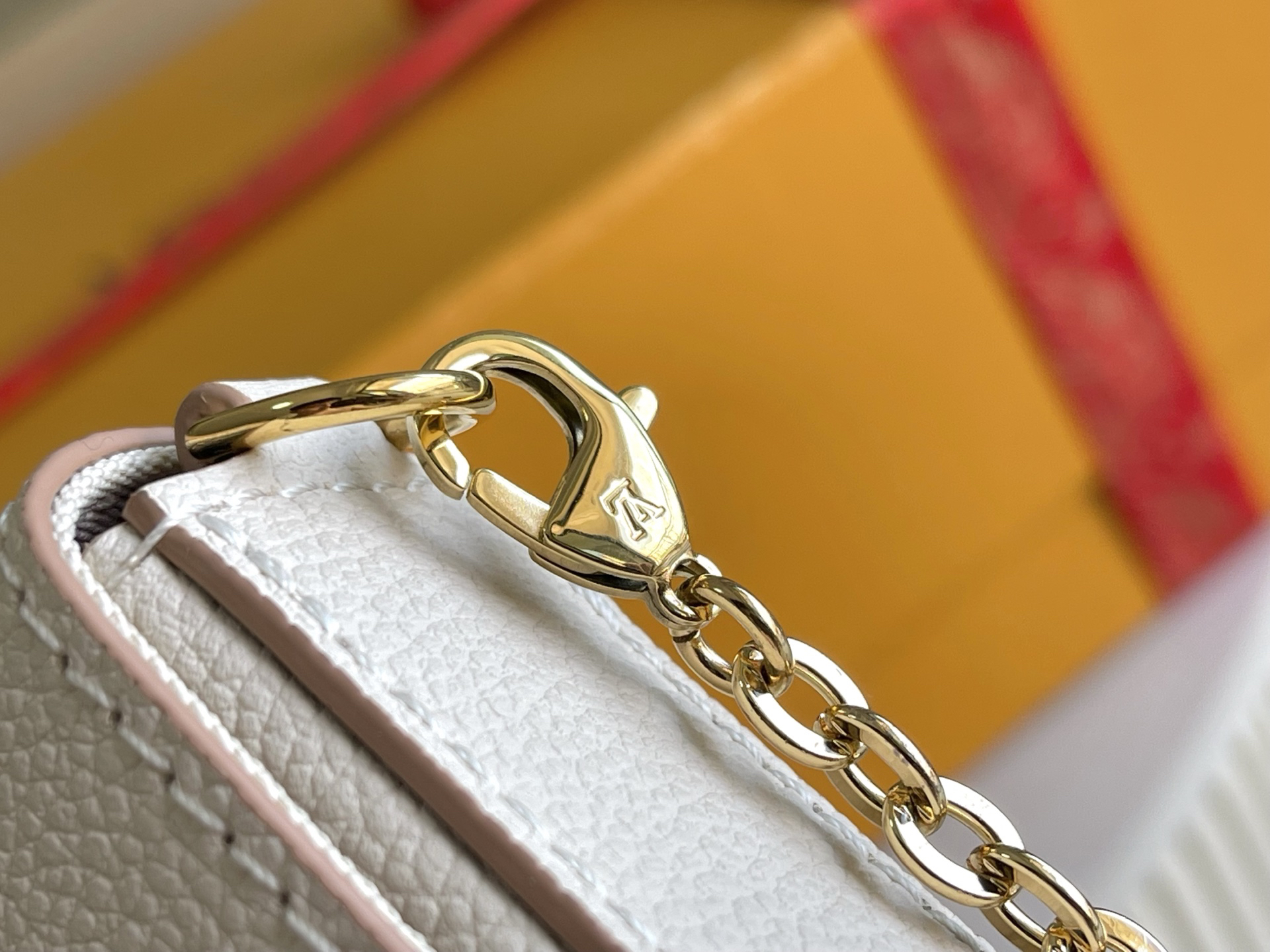 Louis Vuitton Handbag M14968