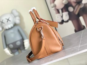 Louis Vuitton Shoulder Bag M28100