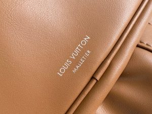Louis Vuitton Shoulder Bag M28100