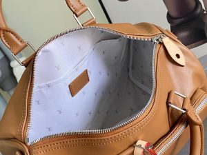 Louis Vuitton Shoulder Bag M28100