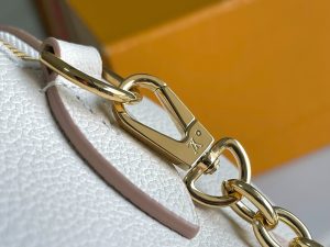 Louis Vuitton Handbag M14291