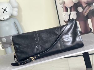 Louis Vuitton Handbag M15300