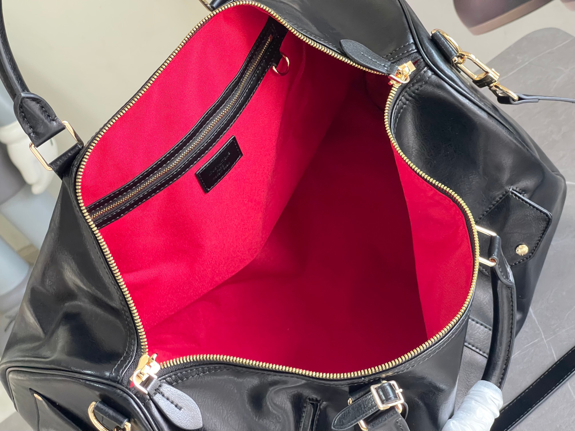 Louis Vuitton Handbag M15300