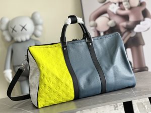 Louis Vuitton Bag 59922