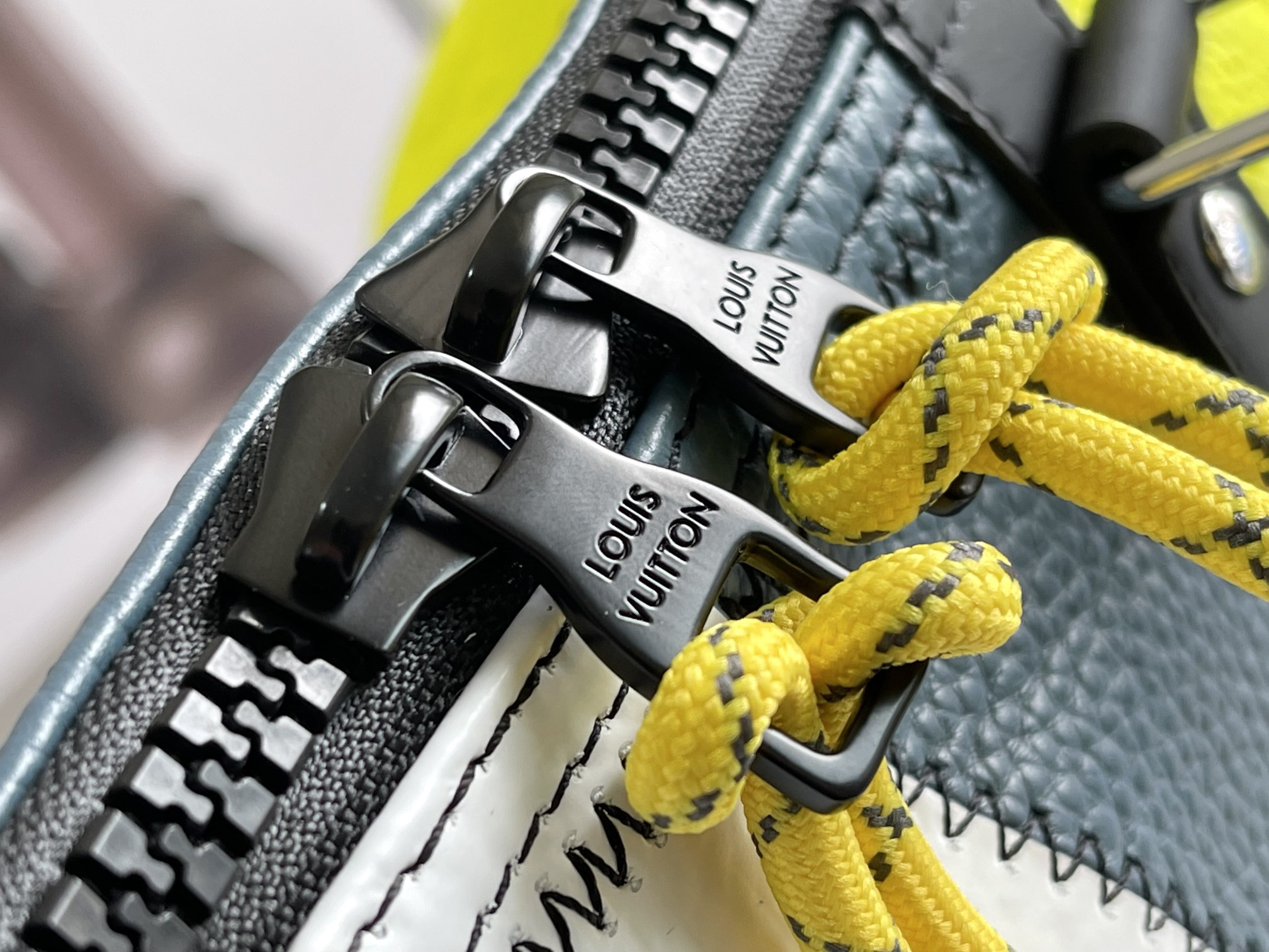 Louis Vuitton Bag 59922