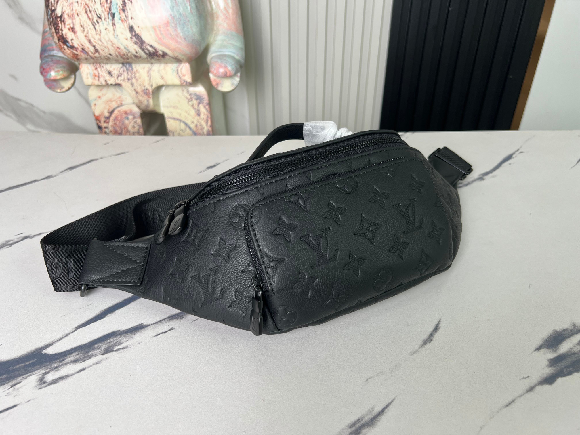Louis Vuitton Rush Card Holder M47058 in Black