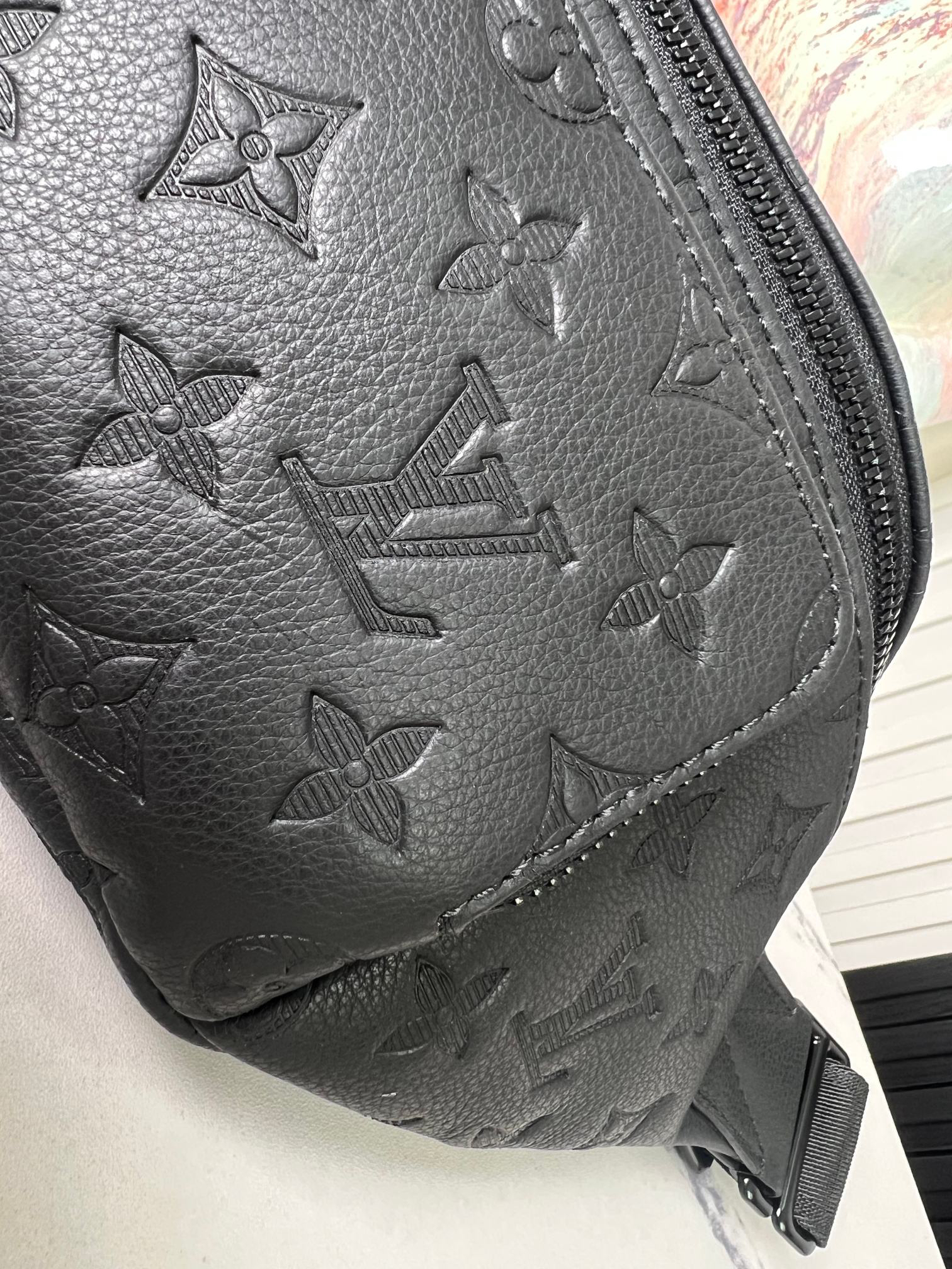 Louis Vuitton Rush Card Holder M47058 in Black