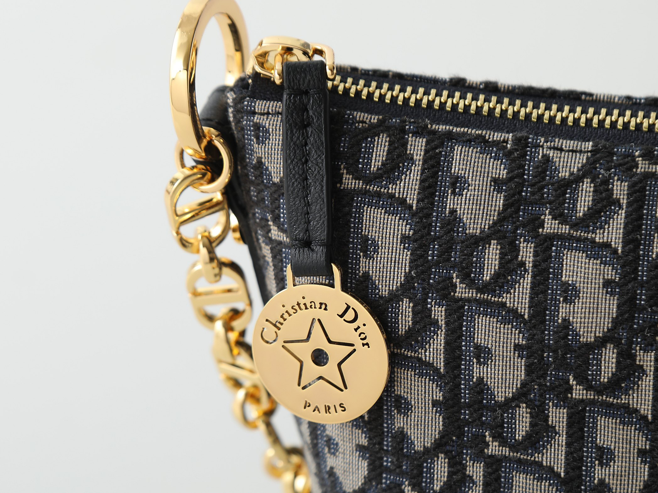 Handbag 3202 in Black