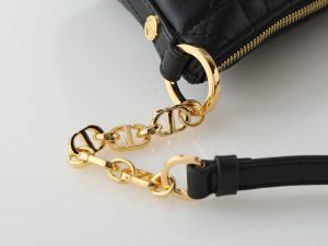 Handbag 3202 in Black