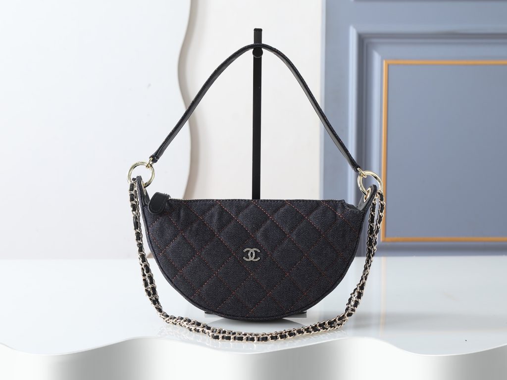 Chanel Shoulder Bag 5094 in Denim