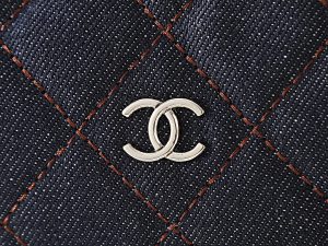 Chanel Shoulder Bag 5094 in Denim