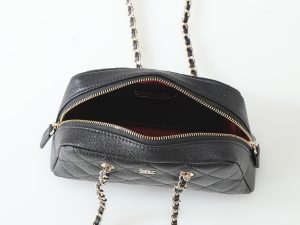 Chanel Shoulder Bag 5092 in Black