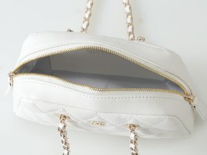Chanel Shoulder Bag 5092 in White